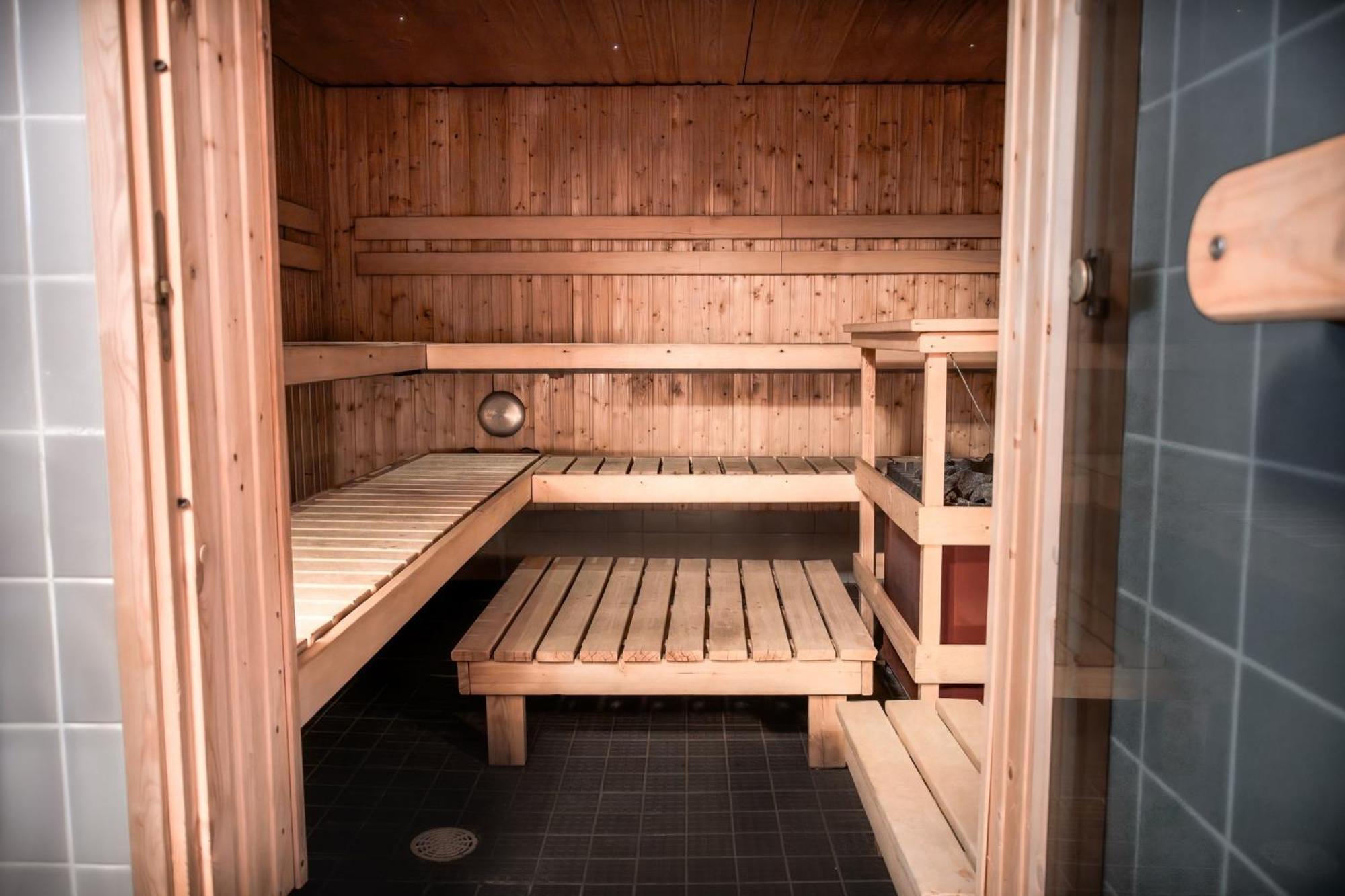 Hotelli Tiiliriihi Espoo Zewnętrze zdjęcie